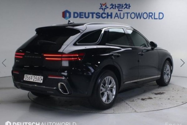 2021 Genesis GV70 с пробегом 55 662 км