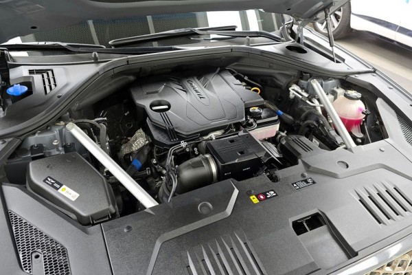 2021 Genesis GV70 с пробегом 45 407 км