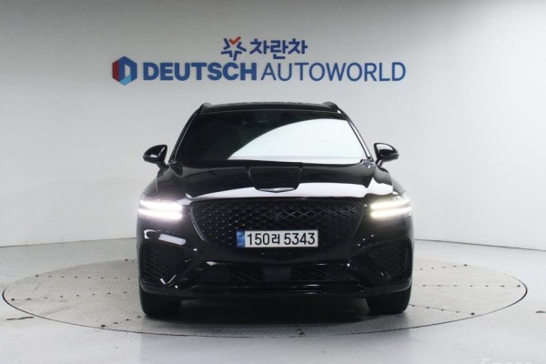 2021 Genesis GV70 с пробегом 49 831 км