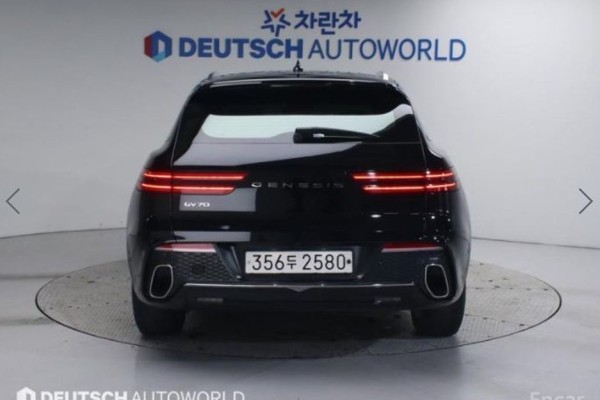 2021 Genesis GV70 с пробегом 55 662 км