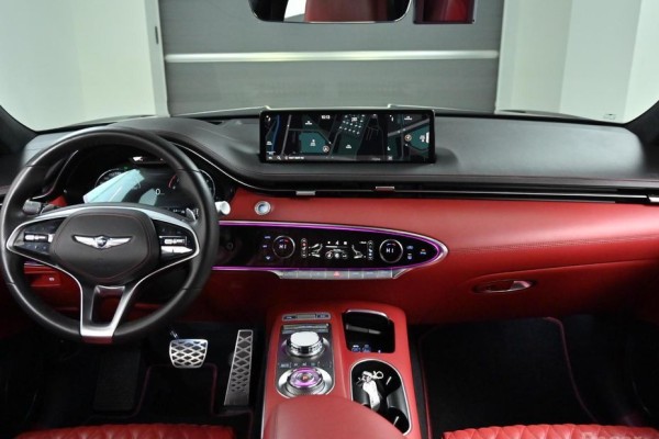 2021 Genesis GV70 с пробегом 49 831 км