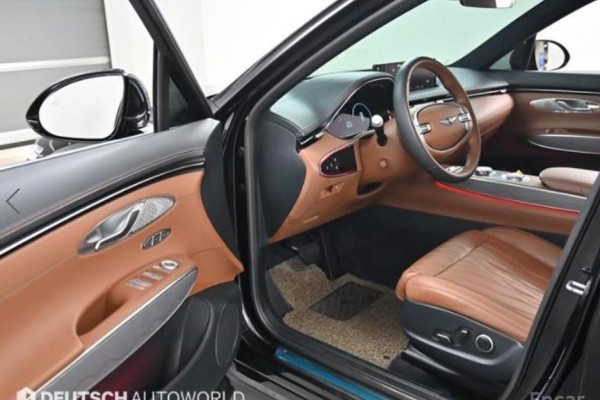 2021 Genesis GV70 с пробегом 55 662 км