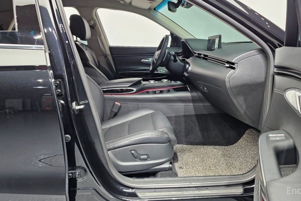 2022 Genesis GV70 с пробегом 40 751 км