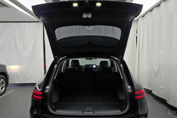 2021 Genesis GV70 с пробегом 71 272 км