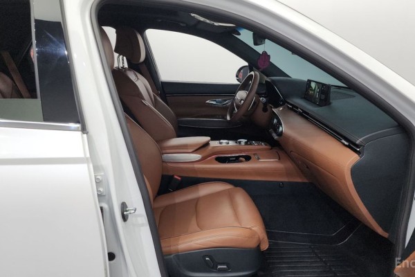 2021 Genesis GV70 с пробегом 40 465 км