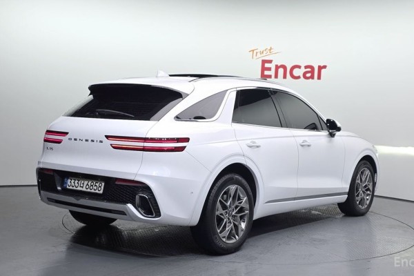 2021 Genesis GV70 с пробегом 52 649 км