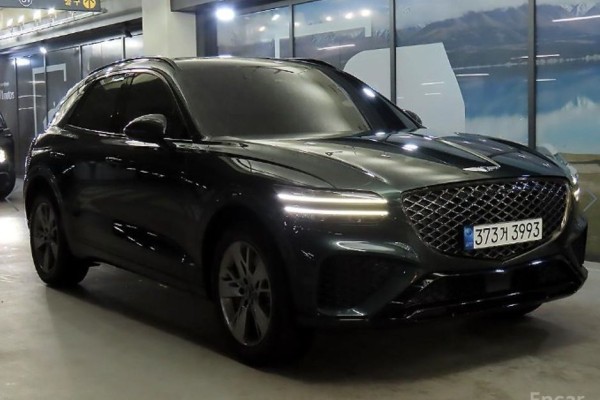 2021 Genesis GV70 с пробегом 54 818 км