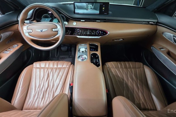 2021 Genesis GV70 с пробегом 52 649 км