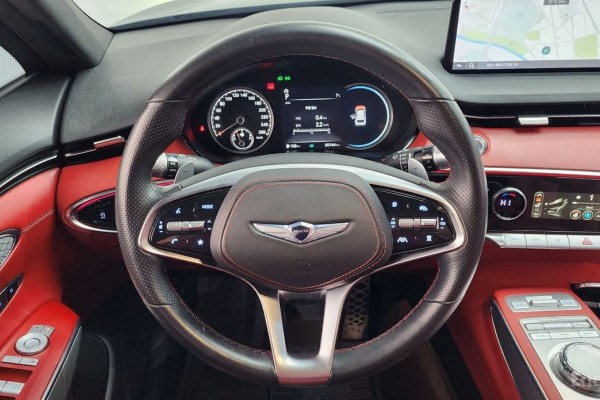 2021 Genesis GV70 с пробегом 65 144 км