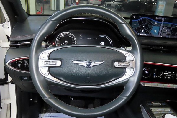 2021 Genesis GV70 с пробегом 99 263 км