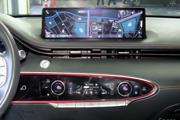 2021 Genesis GV70 с пробегом 99 263 км