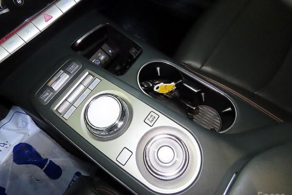 2021 Genesis GV70 с пробегом 99 263 км