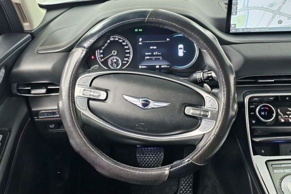 2021 Genesis GV80 с пробегом 46 731 км