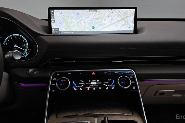 2022 Genesis GV80 с пробегом 130 686 км