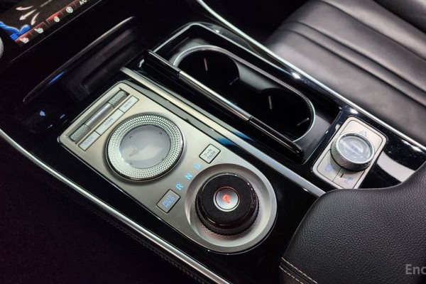 2022 Genesis GV80 с пробегом 80 404 км