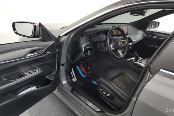 2021 BMW 6 серии с пробегом 76 269 км