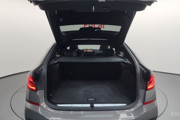 2021 BMW 6 серии с пробегом 76 269 км