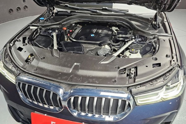 2021 BMW 6 серии с пробегом 49 624 км