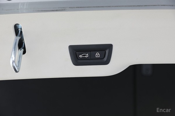 2020 BMW 6 серии с пробегом 75 406 км