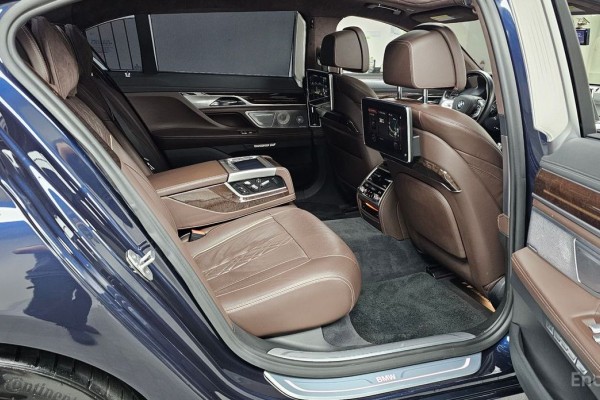 2017 BMW 7 серии с пробегом 118 872 км