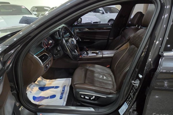 2016 BMW 7 серии с пробегом 143 797 км