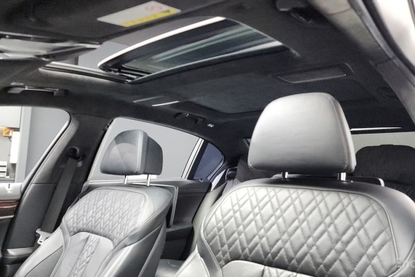 2016 BMW 7 серии с пробегом 133 749 км