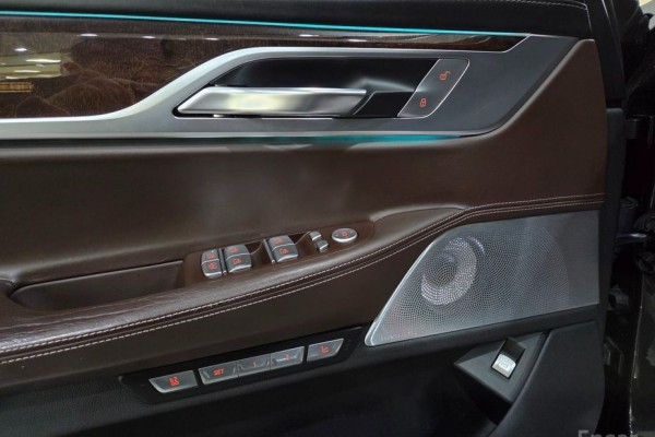 2016 BMW 7 серии с пробегом 143 797 км