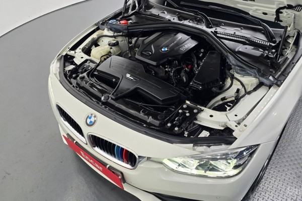 2018 BMW 3 серии с пробегом 40 399 км