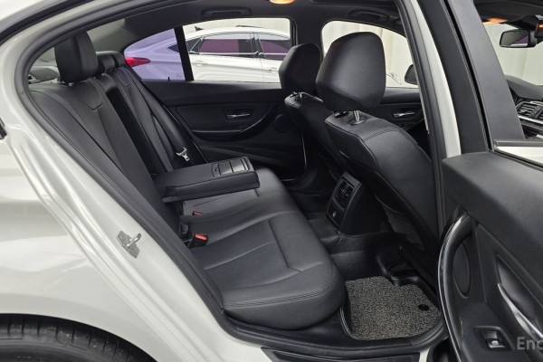 2015 BMW 3 серии с пробегом 111 968 км