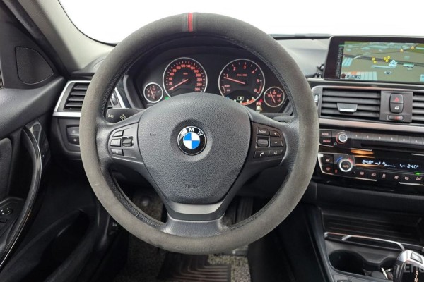 2015 BMW 3 серии с пробегом 111 968 км