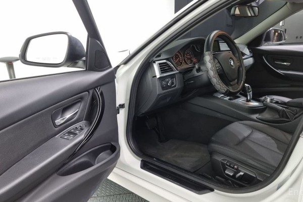 2017 BMW 3 серии с пробегом 93 848 км