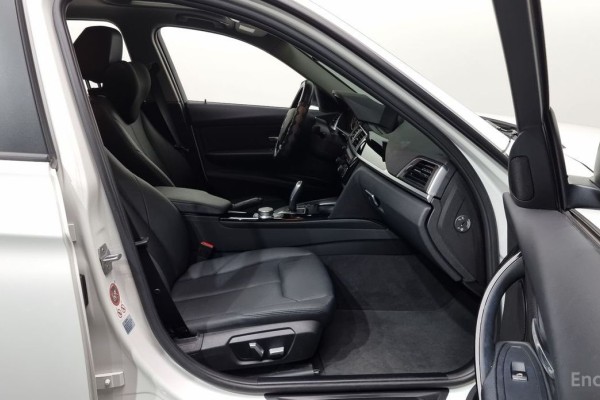 2017 BMW 3 серии с пробегом 93 848 км