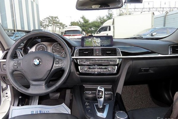 2018 BMW 3 серии с пробегом 46 821 км