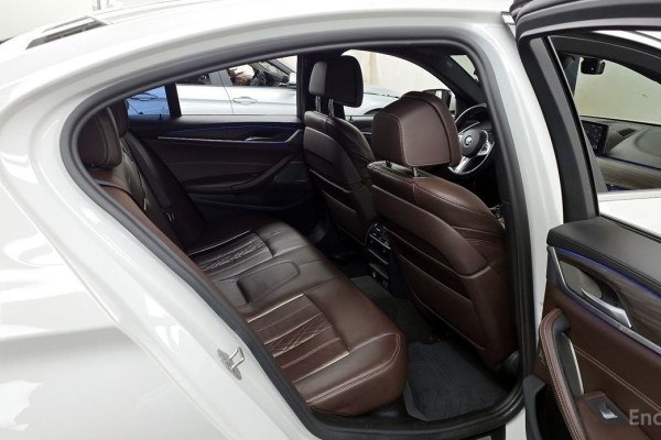2020 BMW 5 серии с пробегом 112 670 км
