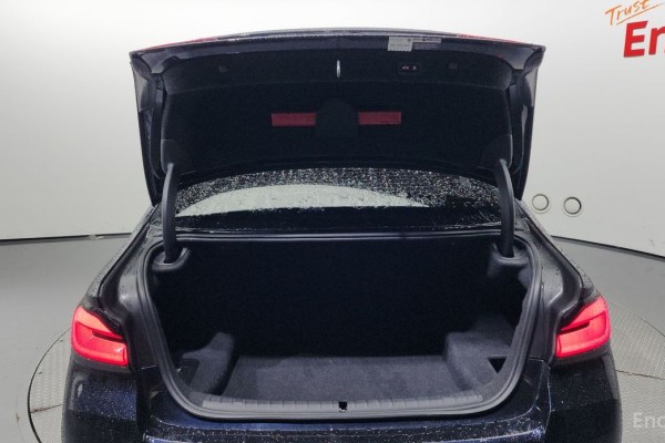 2021 BMW 5 серии с пробегом 96 430 км