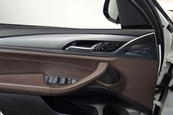 2021 BMW X3 с пробегом 98 705 км