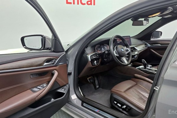 2020 BMW 5 серии с пробегом 140 813 км