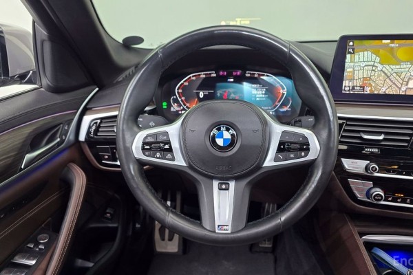 2020 BMW 5 серии с пробегом 140 813 км
