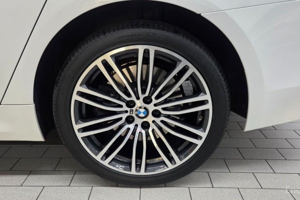 2020 BMW 5 серии с пробегом 96 980 км