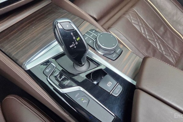 2020 BMW 5 серии с пробегом 96 980 км