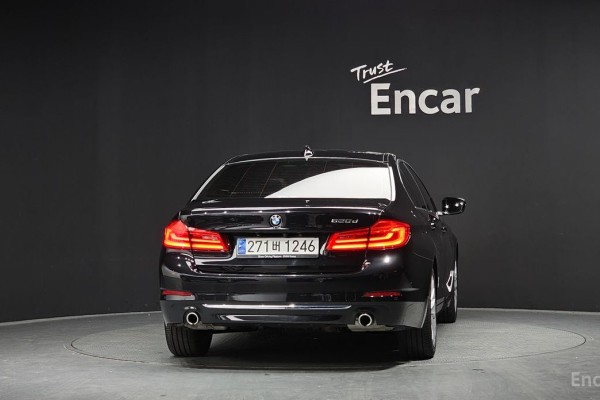 2020 BMW 5 серии с пробегом 106 062 км