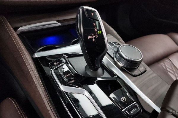 2020 BMW 5 серии с пробегом 112 742 км