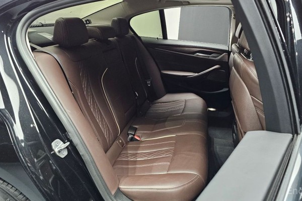 2020 BMW 5 серии с пробегом 106 062 км