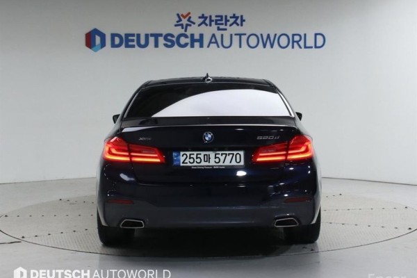 2018 BMW 5 серии с пробегом 124 042 км