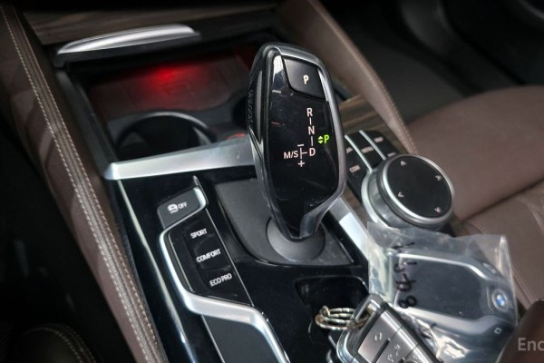 2020 BMW 5 серии с пробегом 132 047 км