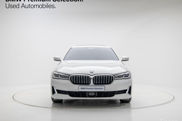 2021 BMW 5 серии с пробегом 48 034 км
