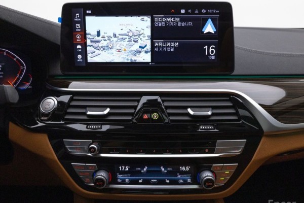 2021 BMW 5 серии с пробегом 48 034 км