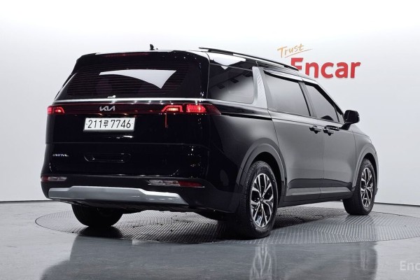 2022 Kia Carnival с пробегом 61 323 км