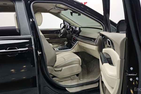 2022 Kia Carnival с пробегом 61 323 км