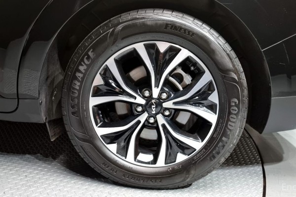 2021 Kia Carnival с пробегом 75 251 км